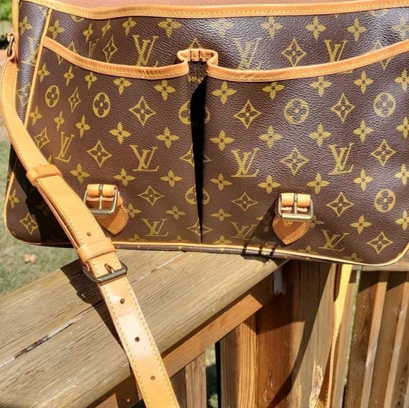 💥💥SOLD💥💥Louis Vuitton Sac Jiebesiere GM - Picture 2 of 16
